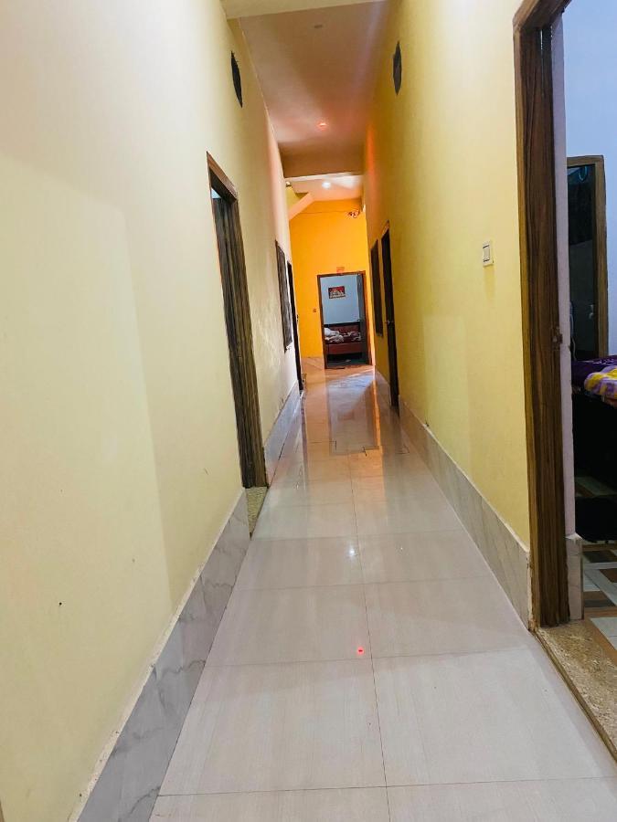 Balaji Homestay Mathura In Vrindavan Exterior foto