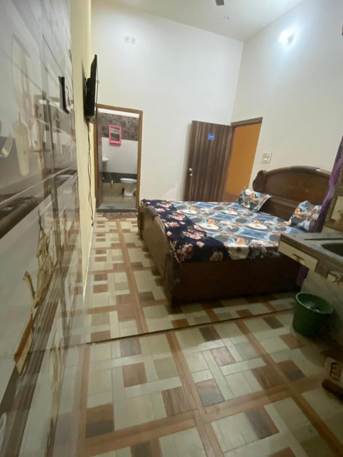 Balaji Homestay Mathura In Vrindavan Exterior foto