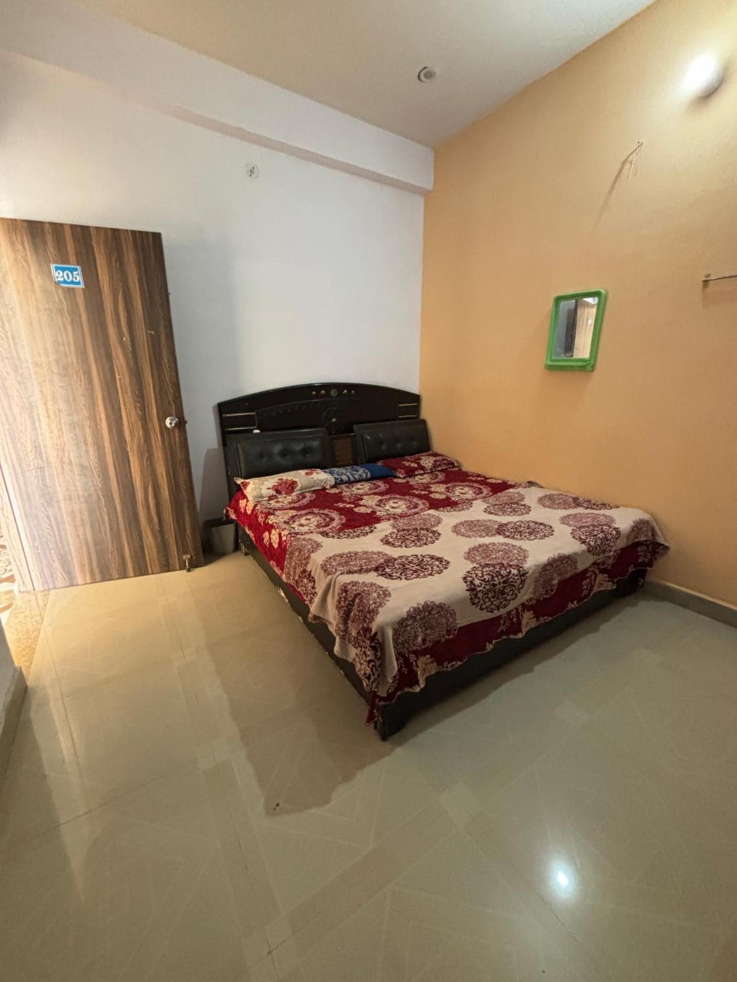 Balaji Homestay Mathura In Vrindavan Exterior foto